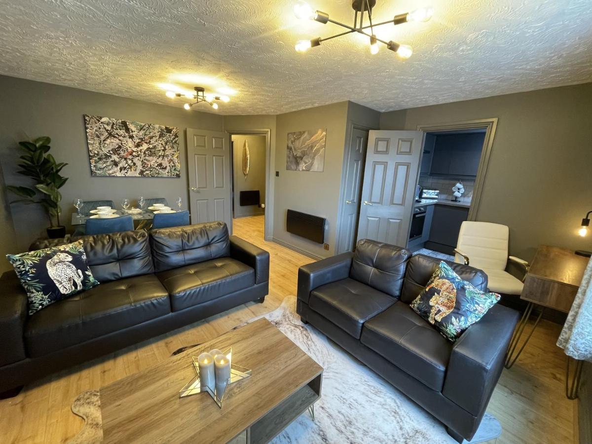 No24 - 2-Bed Boutique Apartment - Hosted By Hutch Lifestyle Leamington Spa Exterior foto